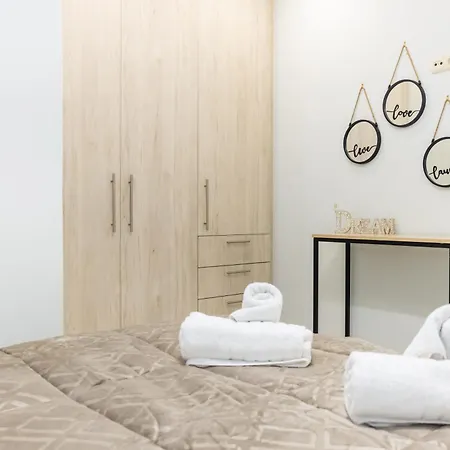 P&k Luxury 1 Apartman Kalamáta