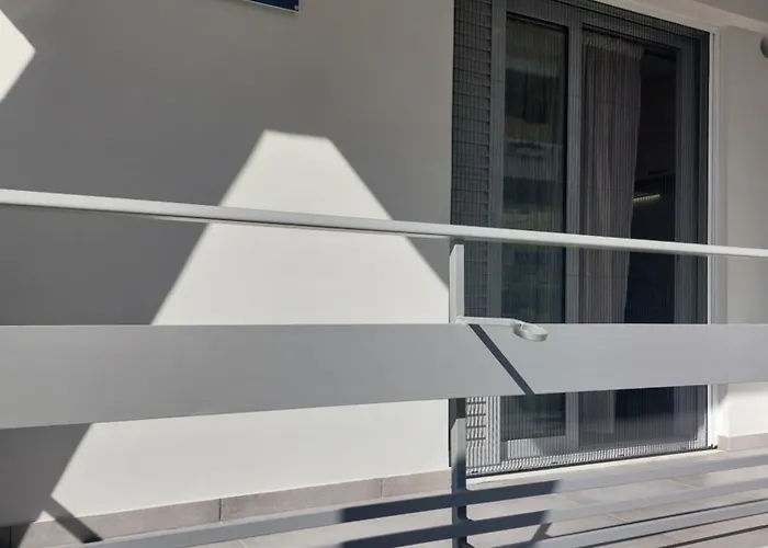 P&k Luxury 1 カラマタ